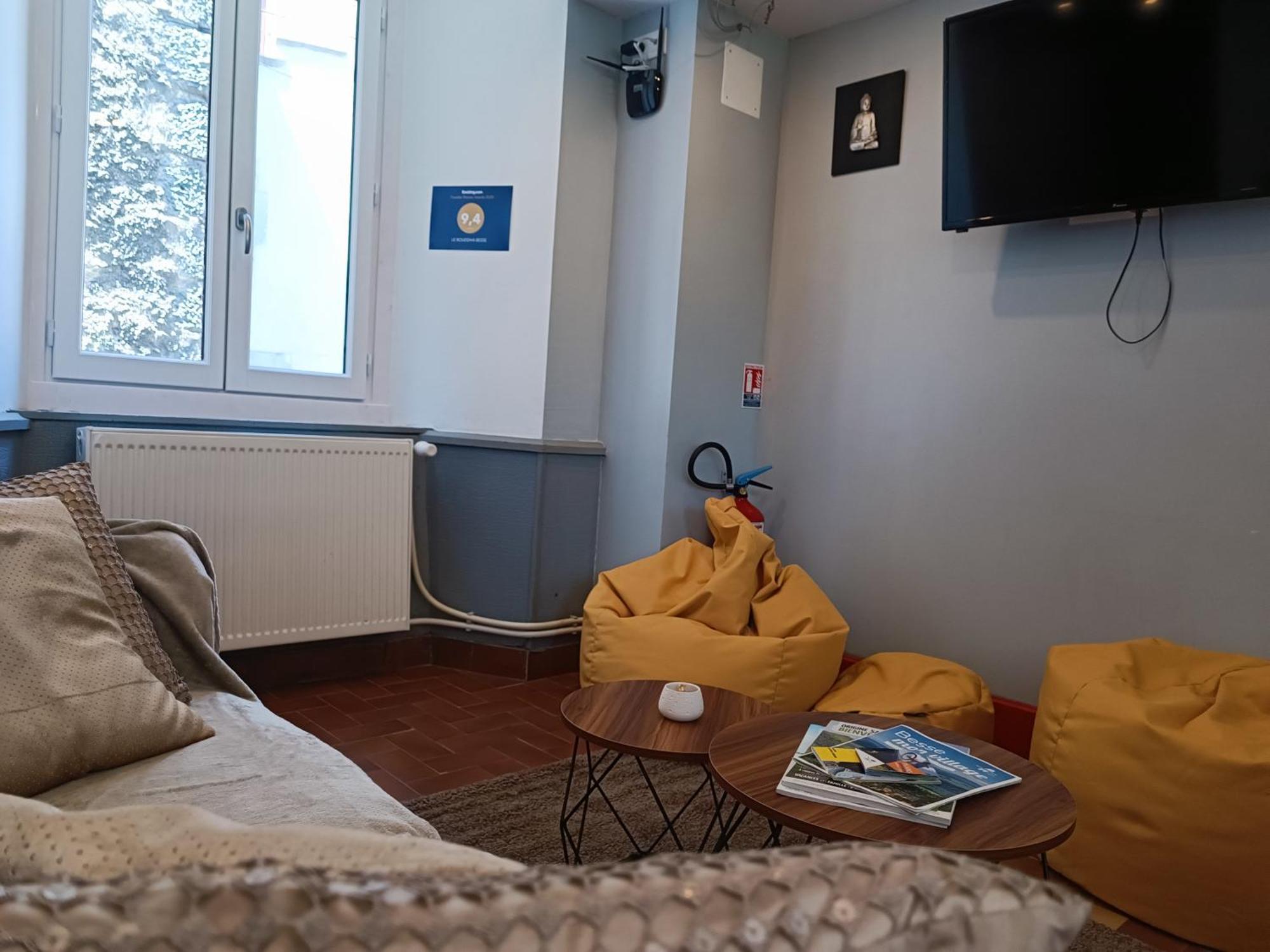 Le Bouddha Besse Bed and Breakfast Eksteriør billede